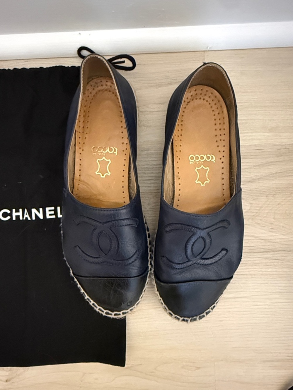 CHANEL Navy Leather Espadrilles with Black Cap Toe - Picture 3 of 14
